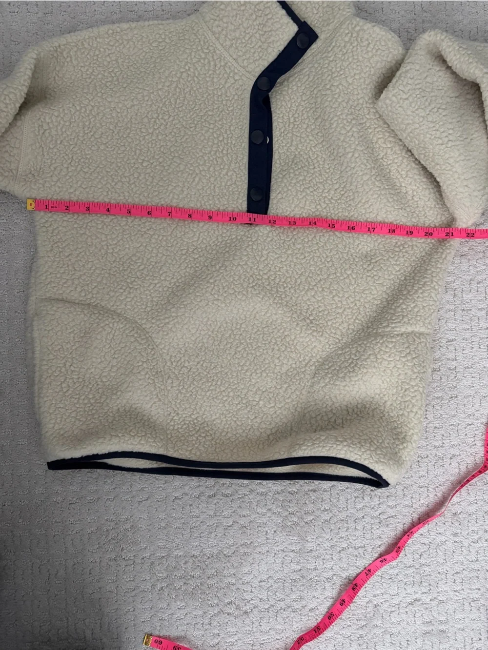 J. Crew Vintage Fleece Cream Pullover with Contrast‎ Navy Trim Preppy Classic